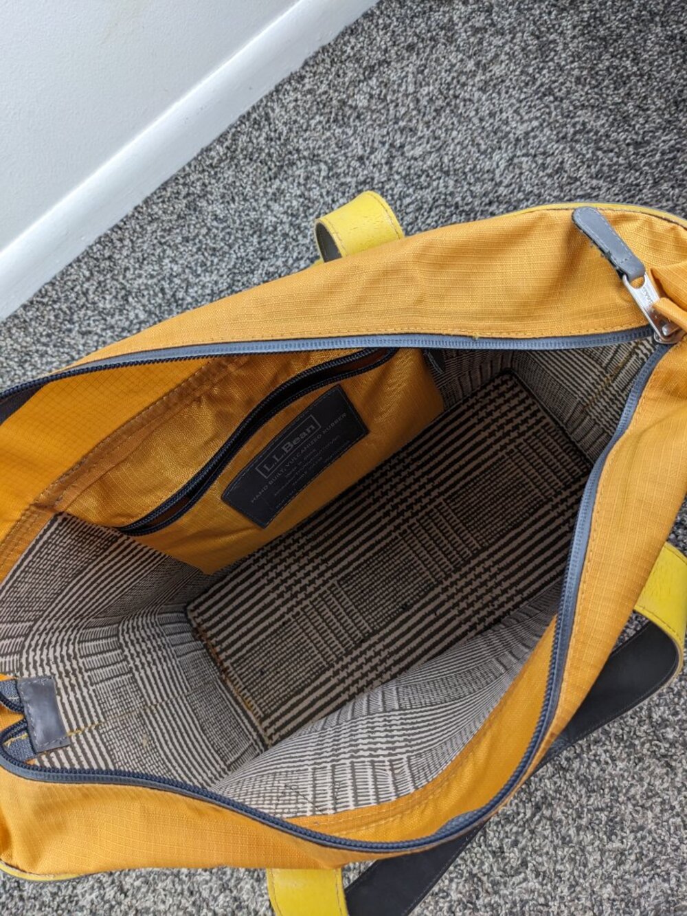LL Bean Bag Wellie Boat and Tote Waterproof Vulcanized Rubber Yellow 11.5x13x6.5 - Picture 7 of 10